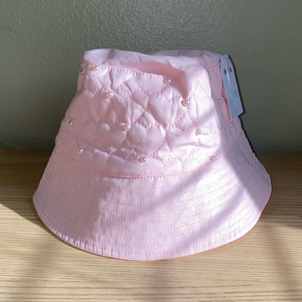 Claire’s bucket hat